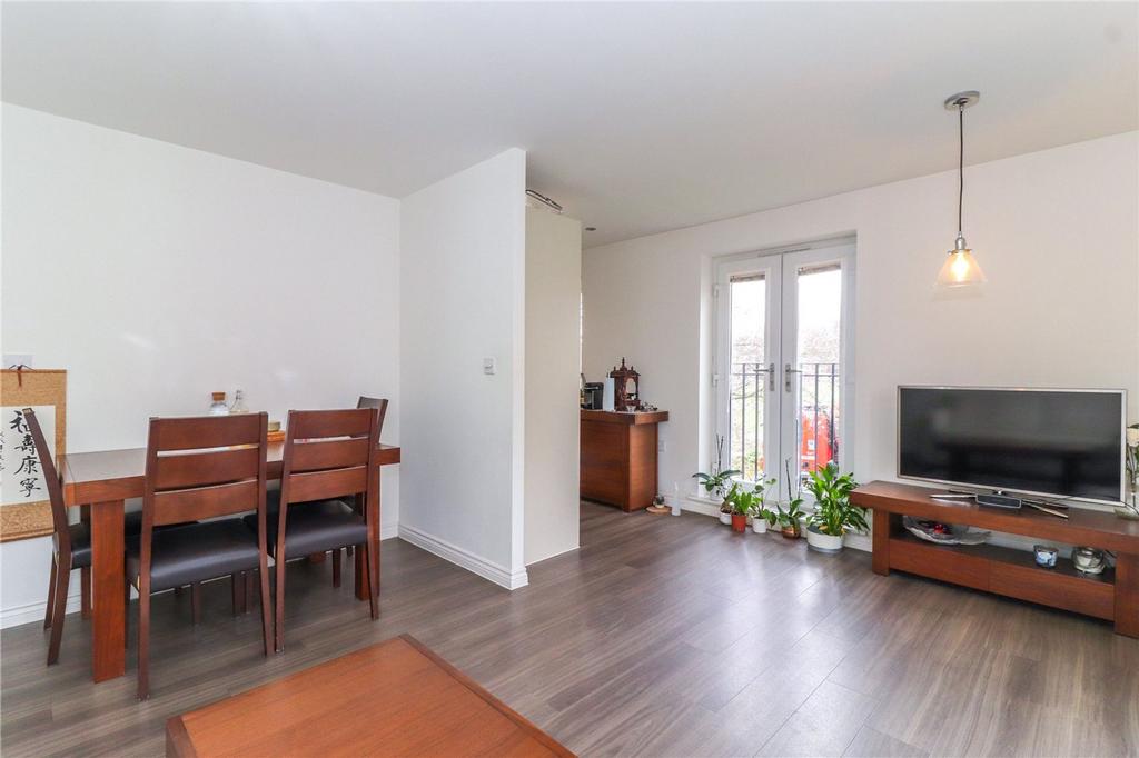 Lounge-Dining Room