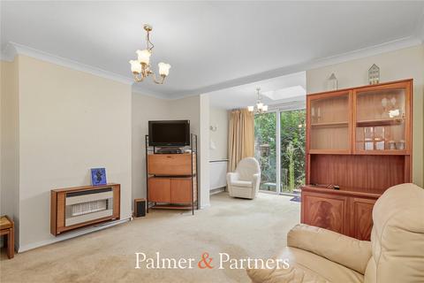 3 bedroom semi-detached house for sale, Prykes Drive, Essex CM1