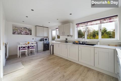 4 bedroom detached house for sale, Chepstow Drive, Stafford ST17