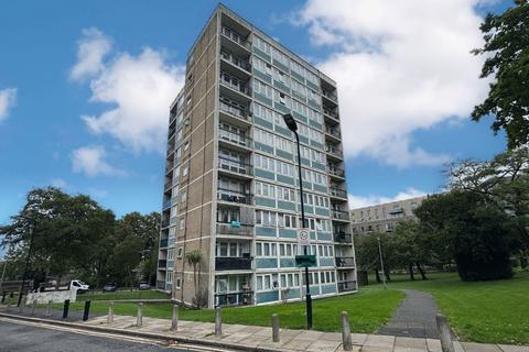 2 bedroom flat for sale, 18 Rowley Gardens, Finsbury Park, London, N4 1HJ