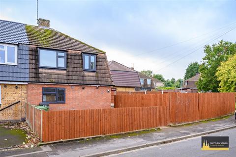 3 bedroom semi-detached house for sale, Shaftesbury Avenue, Keresley End, Coventry  * VACANT / NO UPWARD CHAIN  ON A CORNER PLOT *