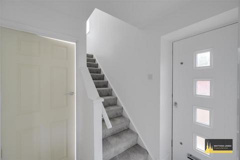 3 bedroom semi-detached house for sale, Shaftesbury Avenue, Keresley End, Coventry  * VACANT / NO UPWARD CHAIN  ON A CORNER PLOT *