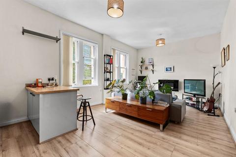 2 bedroom duplex for sale, Avenue Road, Leamington Spa