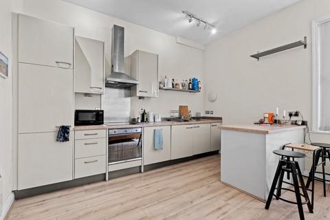 2 bedroom duplex for sale, Avenue Road, Leamington Spa