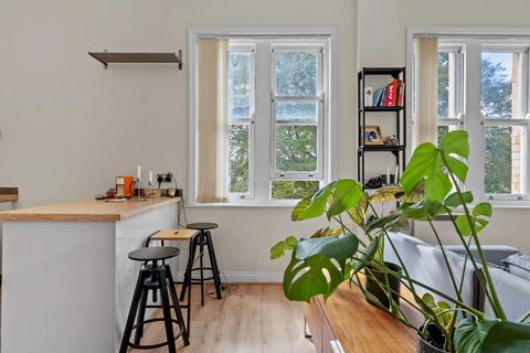 2 bedroom duplex for sale, Avenue Road, Leamington Spa