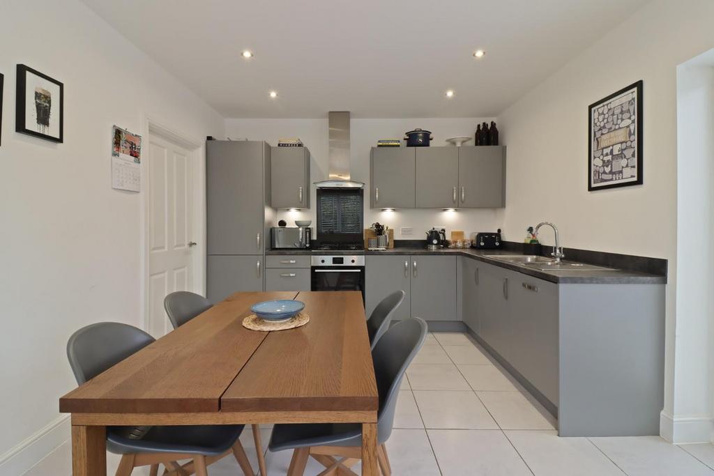 Kitchen diner