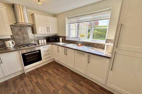 4 bedroom detached house for sale, Dallam Dell, Thornton FY5
