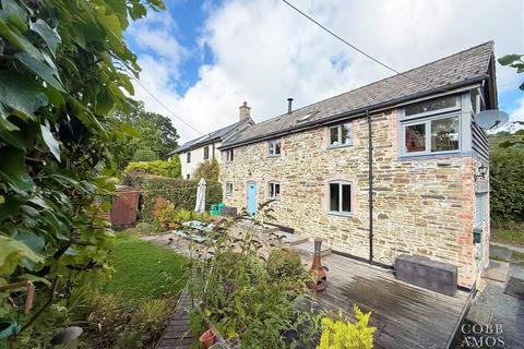 2 bedroom cottage for sale, Cross A Dyke, New Radnor