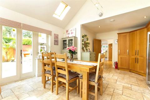 undefined, Watford Heath, Oxhey Village, Watford, Hertfordshire, WD19