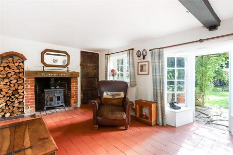 3 bedroom detached house for sale, Aveley Close, Farnham, Surrey, GU9