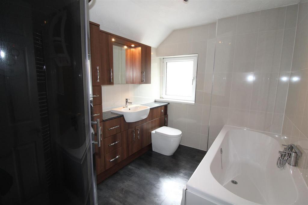 Bathroom/WC with Shower