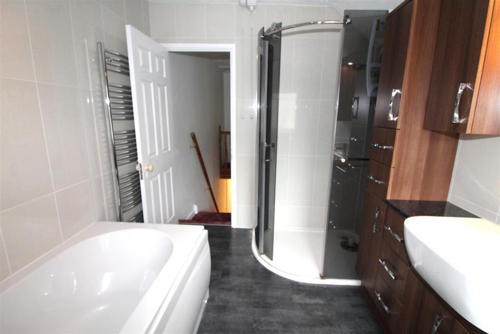 Bathroom/WC with Shower