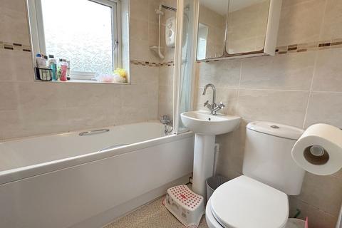 15 Blackbird Way, Biddulph, Stoke-on-trent, ST8 7UH