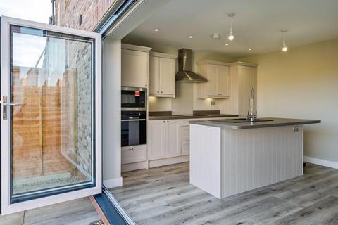 4 bedroom detached house for sale, Main Street, Beeford, Driffield