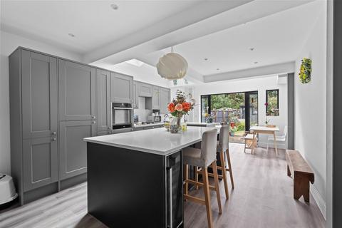 23 Martins Road, Bromley, BR2 0EE