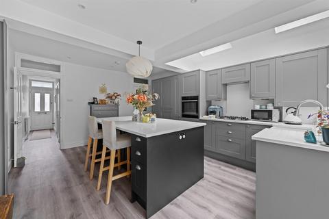 23 Martins Road, Bromley, BR2 0EE