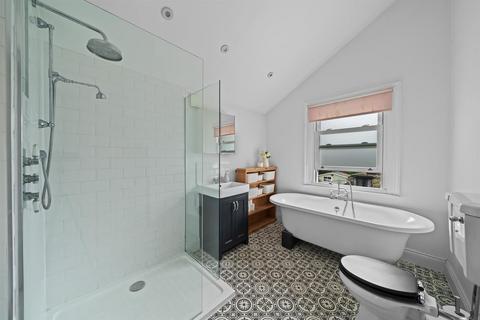 23 Martins Road, Bromley, BR2 0EE