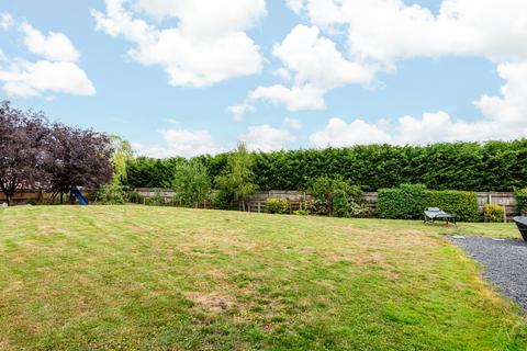 undefined, George Court, Grendon Underwood, Aylesbury, Buckinghamshire, HP18