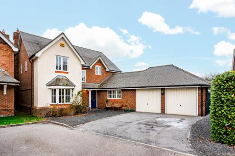 5 bedroom detached house to rent, George Court, Grendon Underwood, Aylesbury, Buckinghamshire, HP18