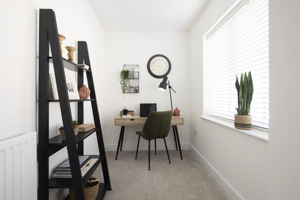 Bedroom /Study