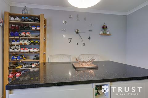 undefined, High Road, Earlsheaton, WF12
