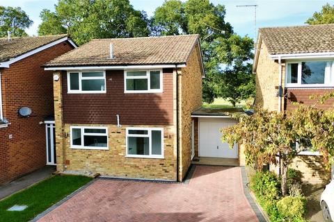 3 bedroom link detached house for sale, Jerrymoor Hill, Finchampstead, Wokingham, Berkshire, RG40