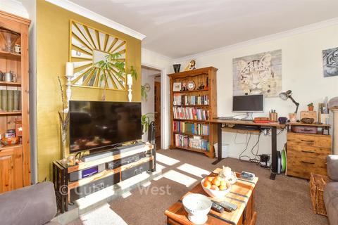 2 bedroom ground floor maisonette for sale, Hanbury Lane, Haywards Heath RH16