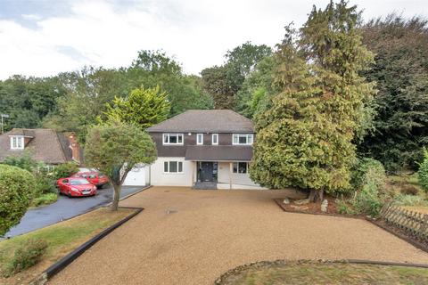 4 bedroom detached house for sale, The Quarries, Boughton Monchelsea, Kent, ME17