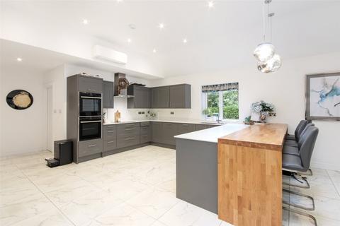 4 bedroom detached house for sale, The Quarries, Boughton Monchelsea, Kent, ME17