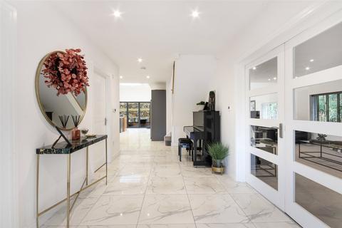 4 bedroom detached house for sale, The Quarries, Boughton Monchelsea, Kent, ME17