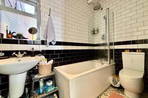 1 bedroom apartment for sale, Warstone Lane, Birmingham, B18