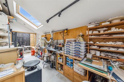 1 Ridgmount Road, London, SW18 2DA