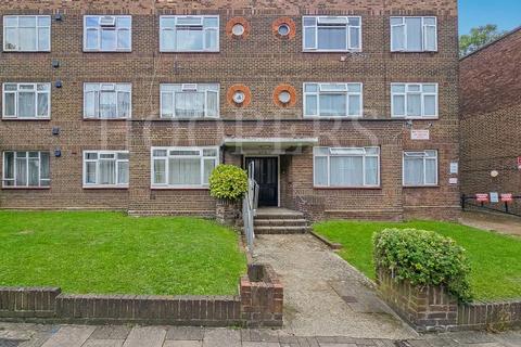 2 bedroom flat for sale, Leeland Way, London, NW10