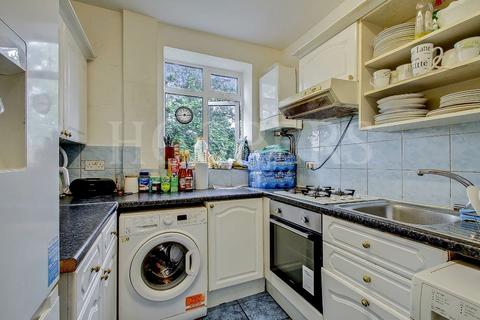 2 bedroom flat for sale, Leeland Way, London, NW10