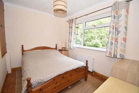 14 Perth Close, Exeter, EX4 5BB