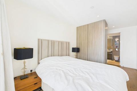3 bedroom apartment to rent, Marsh Wall, London E14
