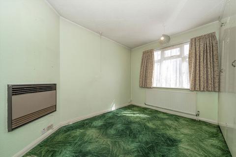 undefined, Longford Close, Hampton TW12