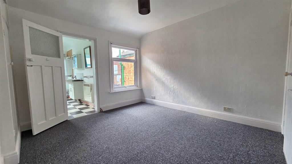 Rear Bedroom