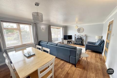 4 bedroom detached house for sale, Auckland Close, Hampton Park, Hereford, HR1