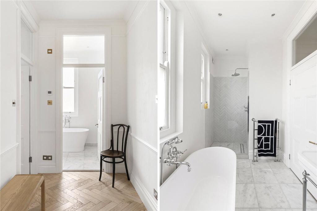 Entrance Hall/Bath