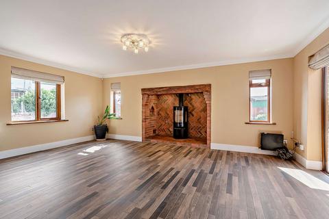 5 bedroom detached house for sale, Hatfield, Worcester WR5