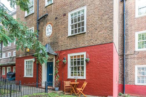 2 bedroom flat for sale, Albion Avenue, Clapham, London, SW8