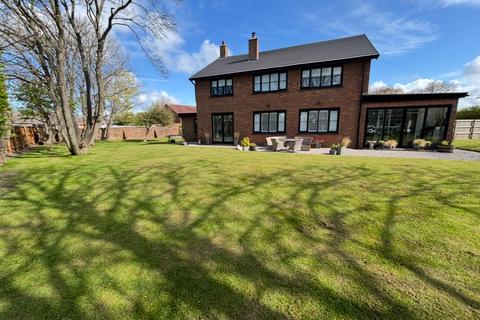 4 bedroom detached house for sale, 86 All Hallows Road, Bispham FY2