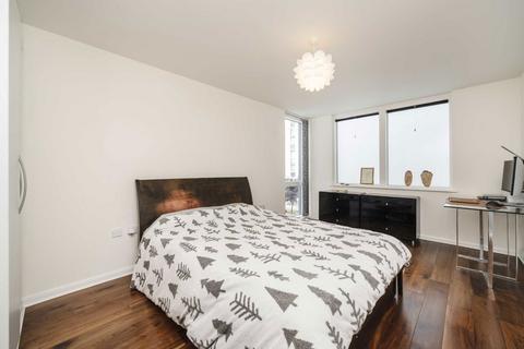 2 bedroom flat for sale, Ealing Road, Brentford TW8