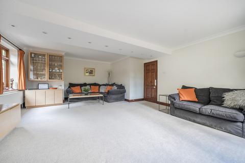 undefined, Rowly Drive, Cranleigh, GU6