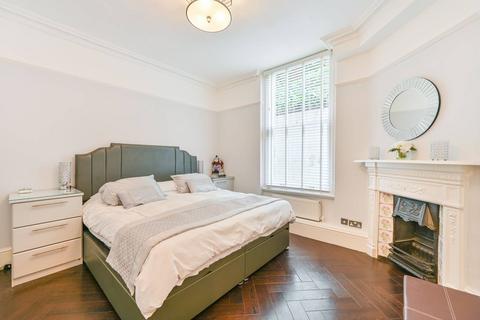 2 bedroom flat for sale, Pitt Street, Kensington, London, W8
