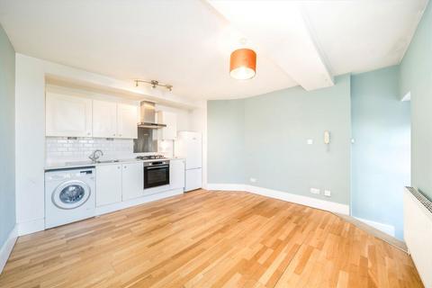 2 bedroom flat for sale, Canonbie Road, London SE23
