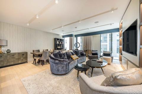 3 bedroom flat to rent, Cork Street, London W1S
