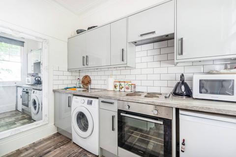 undefined, Popes Grove, Strawberry Hill, Twickenham, TW1