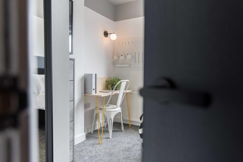 5 bedroom terraced house to rent, Beeston, Nottingham NG9